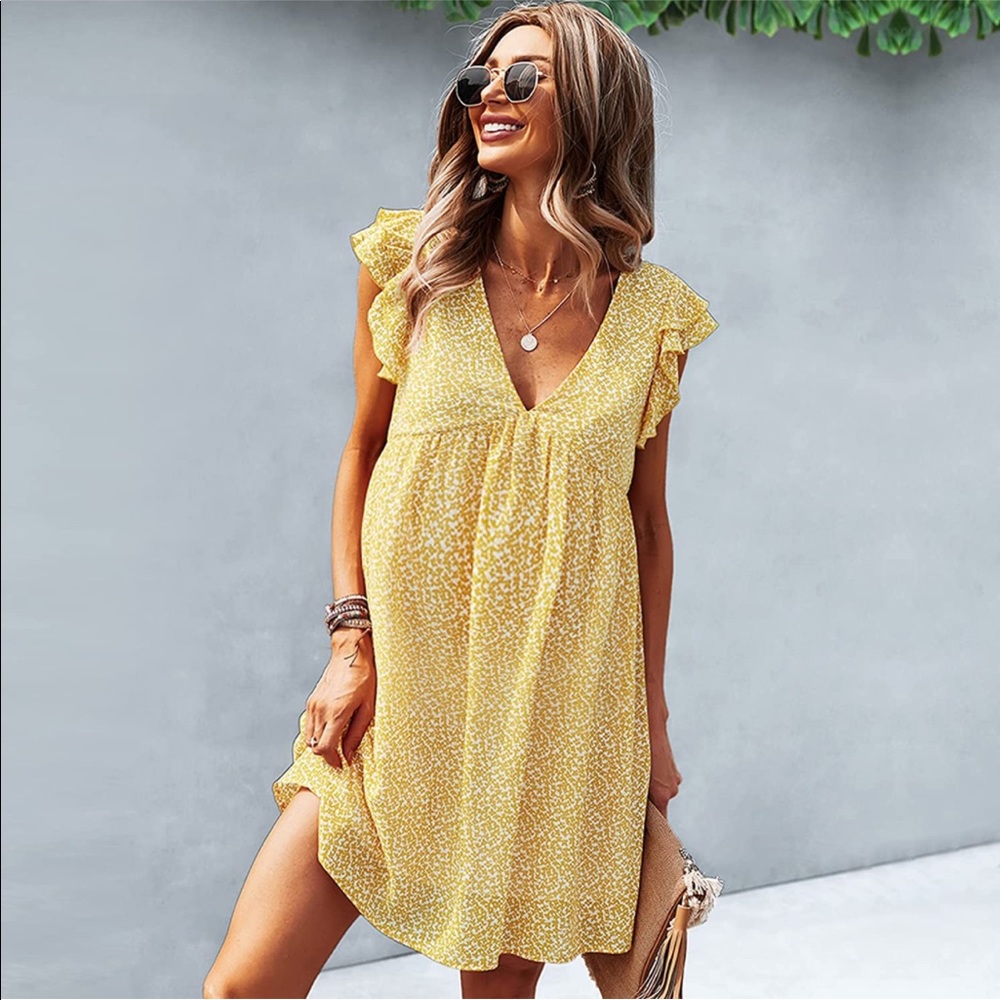 Maternity medium dress.